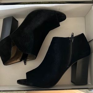 Moda Spana Suede Booties